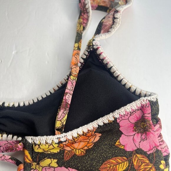 VICTORIA'S SECRET SWIM Ruffle One-Piece cheeky Swimsuit w/ Crochet cut out L - Picture 5 of 13